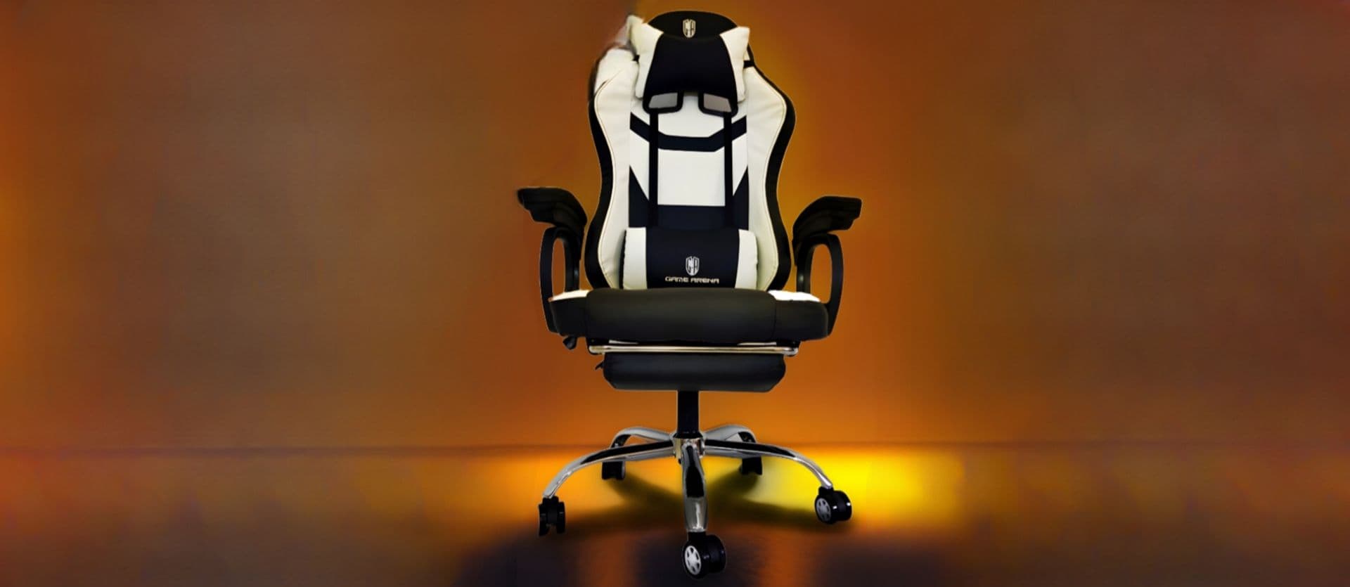 كراسي وطاولات